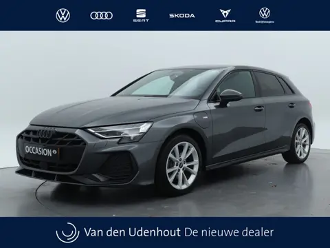 Audi A3 Sportback 40 TFSI e 204PK S edition | Carplay | PDC v+a | Camera | Zwart optiek |