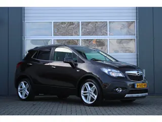 Opel Mokka 1.4 T Cosmo 4x4 140pk Camera/Cruise/Stoel&Stuurverwarming/Bi-Xenon/PDCv+a/Navi/Bluetooth/