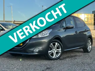 Peugeot 208 1.2 PureTech Style Pack Plus/NAVI/PANO