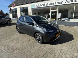Toyota Aygo 1.0 VVT-i x-play Achteruitrijcamera, automaat