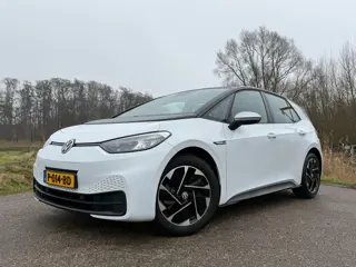 Volkswagen ID.3 First Plus 58 kWh / 150 kW/204 PK / Elektrisch / Automaat / SoH 89% / ACC / PDC /Nav