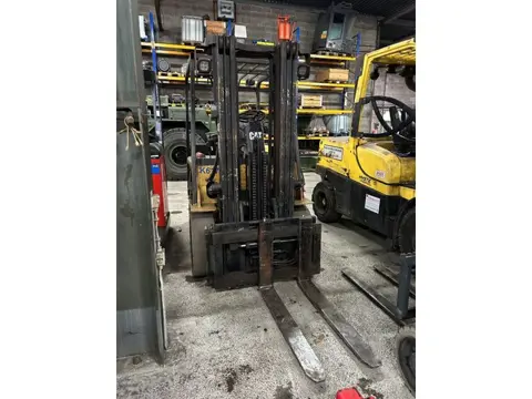 Caterpillar EP35KPAC (bj 2006)