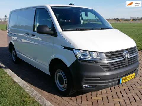 Volkswagen Transporter 2.0 TDI L1H1 28 81kW AC NAVI CAMERA ** 11999 EX BTW **