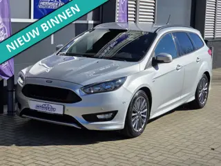 Ford Focus 1.5 EcoBoost 150pk ST-Line nieuwe distributie!