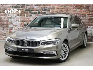 BMW 5-serie Sedan 530i High Executive Luxury Line Automaat / Navigatiesysteem Professional / Schuif-