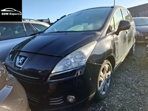 Peugeot 5008 1.6 HDiF | Clima | Navi | Pano | Trekhaak | - Problem with oil pressure