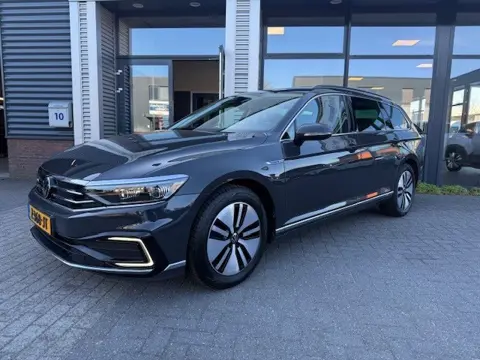 Volkswagen Passat Variant 1.4 TSI PHEV GTE Business Carplay Stoelverw. Camera Trekhaak