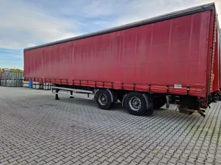 SYSTEM TRAILER 3 tonse laadklep schuifzeilen (bj 2008)