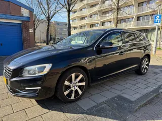 Volvo V60 2.4 D6 AWD Plug-In Hybrid Summum