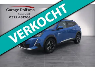 Peugeot 2008 1.2 PureTech Allure-Carplay-Camera-PDC-17"-