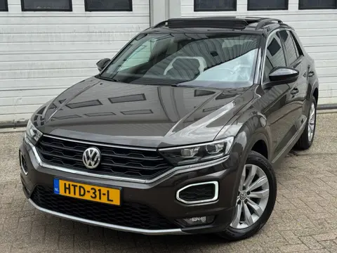 Volkswagen T-Roc 2.0 TSI 4Motion Sport acc/led/xenon/aut/pano/navi/blinds/front-lane/virtual