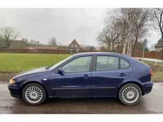 SEAT Leon 1.8-20 VT Sport (bj 2001)