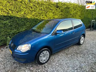 Volkswagen Polo 1.4-16V Optive Automaat Schuifdak 116DKM NAP!