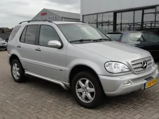 Mercedes-Benz M-klasse 400 CDI Full option Motor perfect, rijd en schakelt goed.