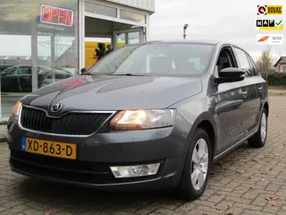 Skoda Rapid Spaceback 1.0 TSI Greentech Clever is een mooie, complete, verrassend ruime zuinige en t