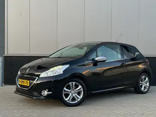 Peugeot 208 1.2 PureTech GT-line PANO CRUISE CLIMATE