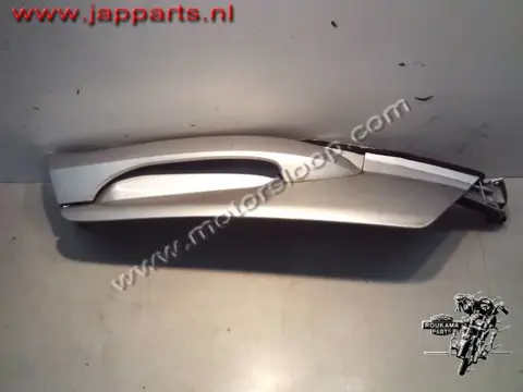 Suzuki AN400 Zijkap rechts