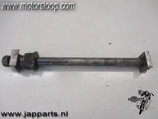 Suzuki DL1000(BS1111) Achterwiel as