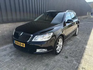 SKODA OCTAVIA COMBI 1.2 TSI BUSINESS LINE APK2027 AIRCO SCHERM ELEKRAMEN XENON