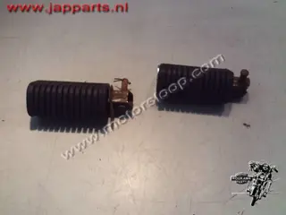 Suzuki GR650X Voetsteunset achter