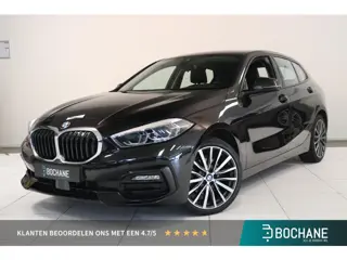BMW 1-serie 118i Business Edition Plus | Camera | Climate control | 18"Lichtmetaal | Sport Line |
