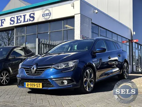Renault Mégane Estate 1.2 TCe Intense GROOTNAVI/18INCH/HALFLEDER/STOELVERWARMING