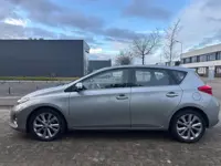 Toyota Auris 1.8 Hybrid Dynamic Dealer-onderhoud