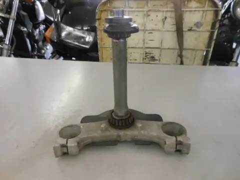 Suzuki RF900R Balhoofd T-stuk 51410-31E01