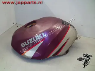 Suzuki RF900R Benzinetank