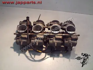 Suzuki RF900R Carburateurs