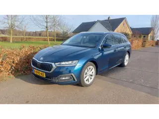 Škoda Octavia Combi 1.0 TSI Business Edition CLIMA/NAVI/LED BJ 2021