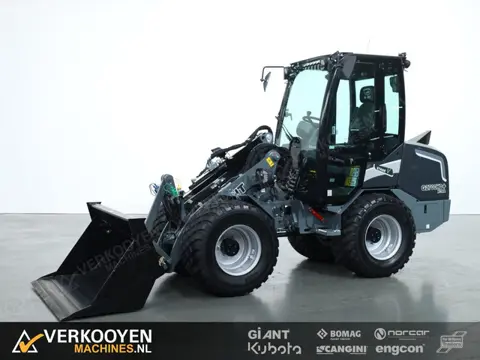 2025 Giant G2700 X-tra HD+ (Cabine) VK10166