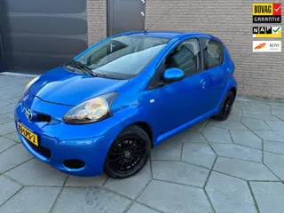 Toyota Aygo 1.0-12V Comfort | 5 Drs |Metallic | Zwarte lm Vlg | winterset wielen| Reservewiel|