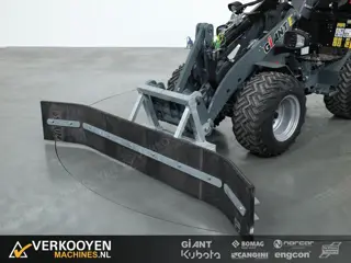 2025 VM Sneeuwschuif Giant / Heftruck 260cm ADV1112