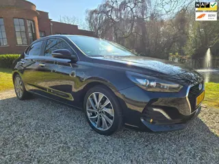 Hyundai I30 Fastback 1.4 T-GDI Premium NAVI/airco/TREKHAAK