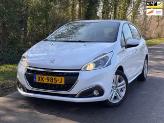 Peugeot 208 1.2 PureTech Signature | Cruise + Navi + " 151.000 " KM NAP |
