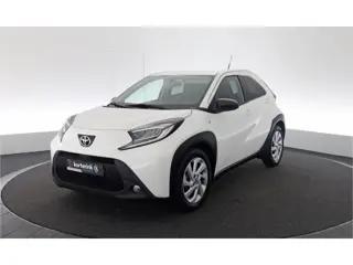 Toyota Aygo X 1.0 VVT-i MT first (bj 2023)