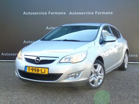 OPEL ASTRA 1.4 Turbo 140PK - 2011 - 94DKM - 5drs