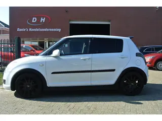 Suzuki Swift 1.3 Comfort airco apk 24-11-2026 inruil mogelijk nap