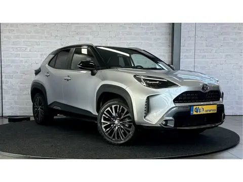 Toyota Yaris Cross 1.5 Hybrid Adventure / Bi-Tone / Stoelver. / Carplay / ACC / HUD