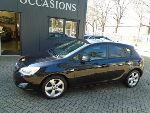 Opel Astra 1.6 Selection