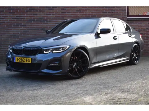 BMW 3-serie 320i High Executive Edition '20 LED Leder Clima Navi M Pakket Inruil mogelijk