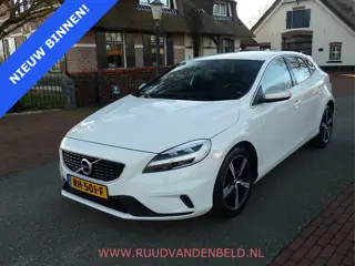 Volvo V40 2.0 T4 Business Sport R-DESIGN / CRUISE / VOORSTOELEN VERWARMD / BLUETOOTH