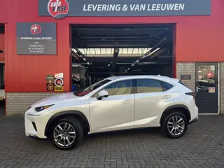 Lexus NX 300h AWD Luxury Line Automaat/ Lederen bekleding/ Navigatie/ Stoelverwarming/ Rijklaarprijs
