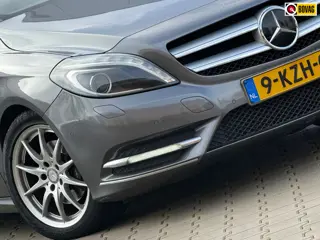 Mercedes-Benz B-klasse 200 Ambition Automaat - Mountain Grau - Leder/Carplay/Stoelverwarming
