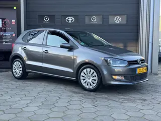Volkswagen POLO 1.4-16V Trendline - Lage km - NAVI - Airco - Lage km - Nw apk