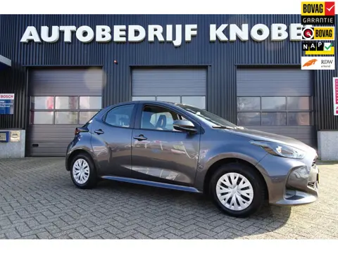 Toyota Yaris 1.5 VVT-i Active, NL AUTO, NAP, CARPLAY, CAMERA, OH HISTORIE, 1E EIGENAAR