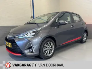 Toyota Yaris 1.0 VVT-i Design Red (bj 2017)