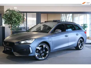 CUPRA Leon Sportstourer 1.4 e-Hybrid 204PK MATTGRIJS Pano Led Cam Navi Cruise 2023