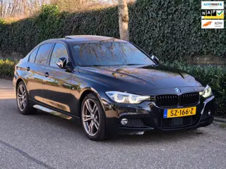 BMW 3-serie 320i M Sport ACC Apple CarPlay Camera Schuifdak Lane assist volle optieslijst H&K High E